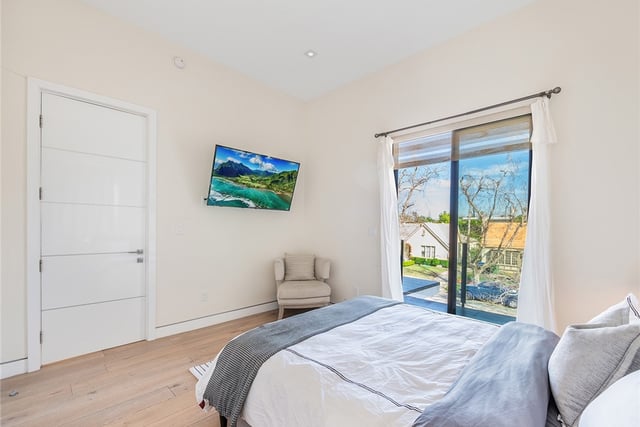 619 S Orange, Los Angeles, CA 90036 — photo 39 of 58