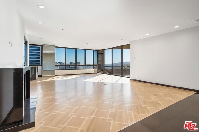 10430 Wilshire Boulevard 2001, Los Angeles, CA 90024 — photo 5 of 34
