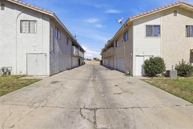 43731 8th Street E, Lancaster, CA 93535 — photo 21 of 24