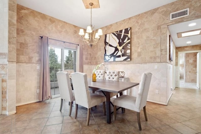 12067 Guerin Street 305, Studio City, CA 91604 — photo 12 of 25