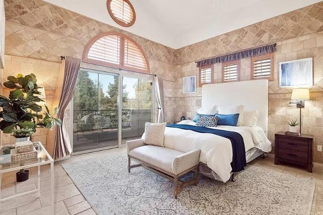 12067 Guerin Street 305, Studio City, CA 91604 — photo 20 of 25