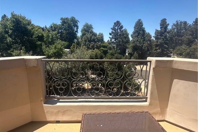 12067 Guerin Street 305, Studio City, CA 91604 — photo 4 of 25