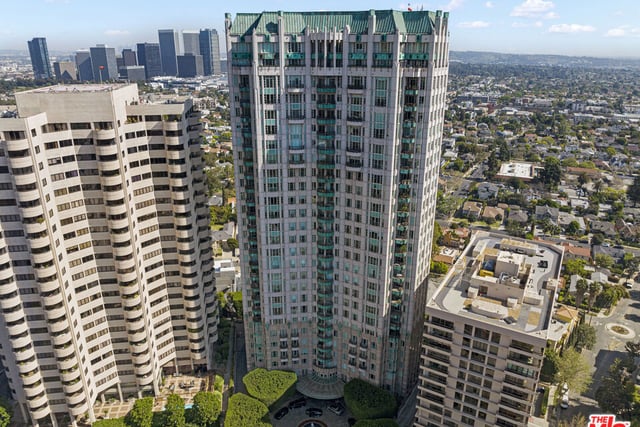 10580 Wilshire Boulevard 6NW, Los Angeles, CA 90024 — photo 21 of 23