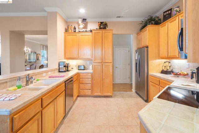 725 Richardson Drive, Brentwood, CA 94513 — photo 2 of 30