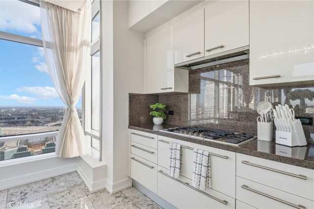 900 W Olympic Boulevard 30A, Los Angeles, CA 90015 — photo 13 of 52