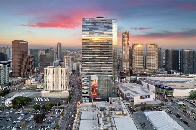 900 W Olympic Boulevard 30A, Los Angeles, CA 90015 — photo 39 of 52