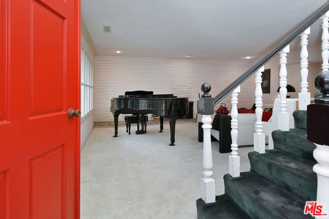 11944 Briarvale Lane, Studio City, CA 91604 — photo 10 of 56