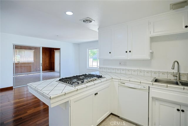 1328 W 214th Street, Torrance, CA 90501 — photo 16 of 40