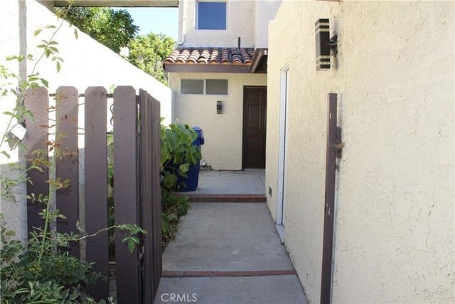 8800 Kester Avenue 129, Panorama City, CA 91402 — photo 2 of 39
