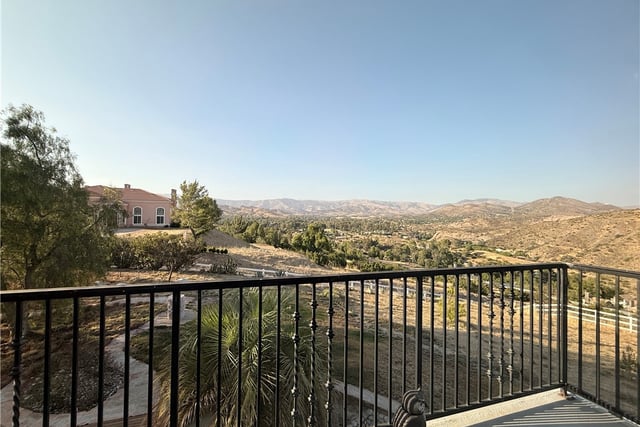 32080 Avenida Donari, Agua Dulce, CA 91390 — photo 34 of 74