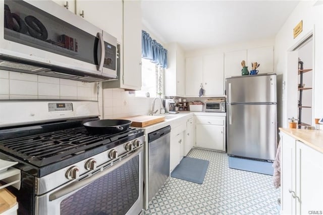 943 19th, Santa Monica, CA 90403 — photo 20 of 47