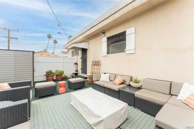 943 19th, Santa Monica, CA 90403 — photo 8 of 47