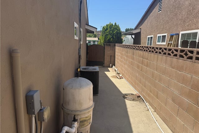 22537 Paraguay Drive, Saugus, CA 91350 — photo 11 of 19