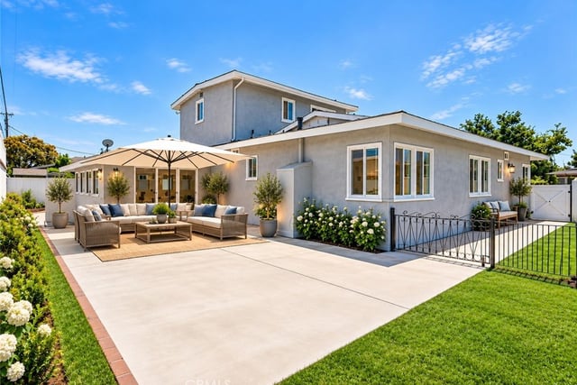 1876 Petaluma Avenue, Long Beach, CA 90815 — photo 15 of 34