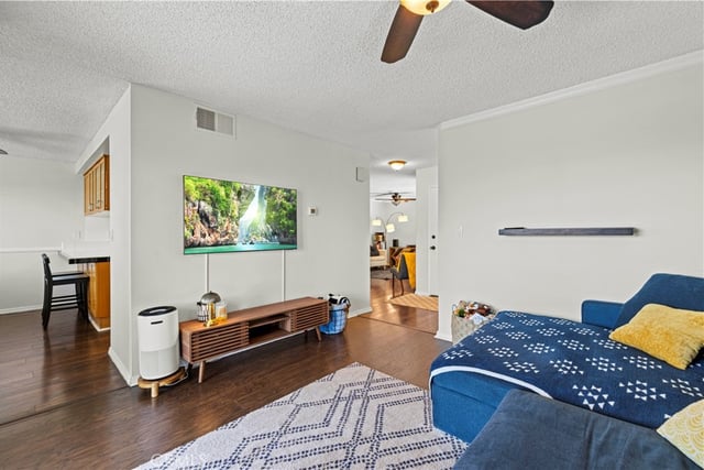 15614 Crestview Lane 63, Granada Hills, CA 91344 — photo 17 of 33