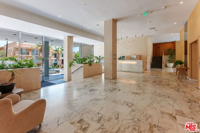 999 N Doheny Drive 211, West Hollywood, CA 90069 — photo 18 of 20