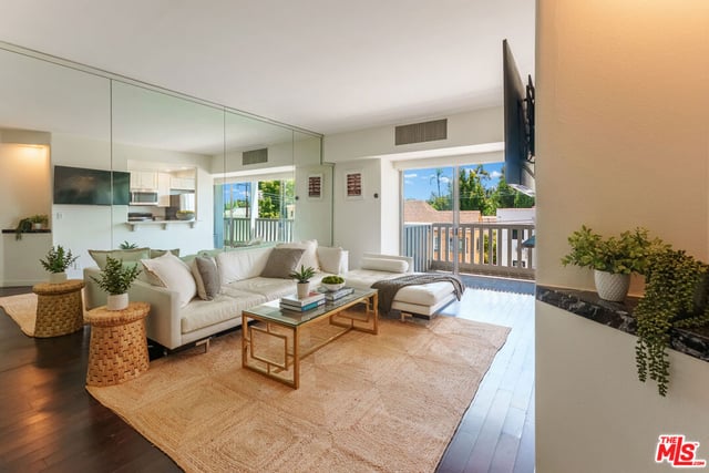 999 N Doheny Drive 211, West Hollywood, CA 90069 — photo 4 of 20