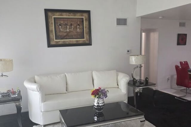 438 E Spruce Avenue 133, Inglewood, CA 90301 — photo 3 of 5