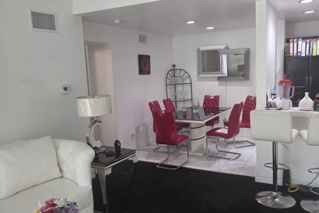 438 E Spruce Avenue 133, Inglewood, CA 90301 — photo 4 of 5