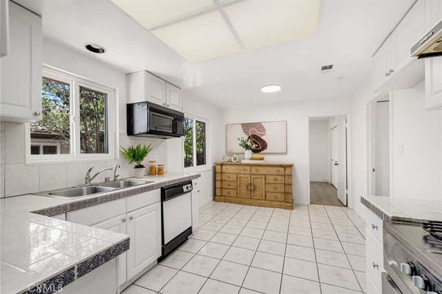 458 W Winnie Way, Arcadia, CA 91007 — photo 24 of 33
