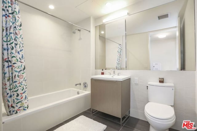 889 Francisco Street 909, Los Angeles, CA 90017 — photo 12 of 30