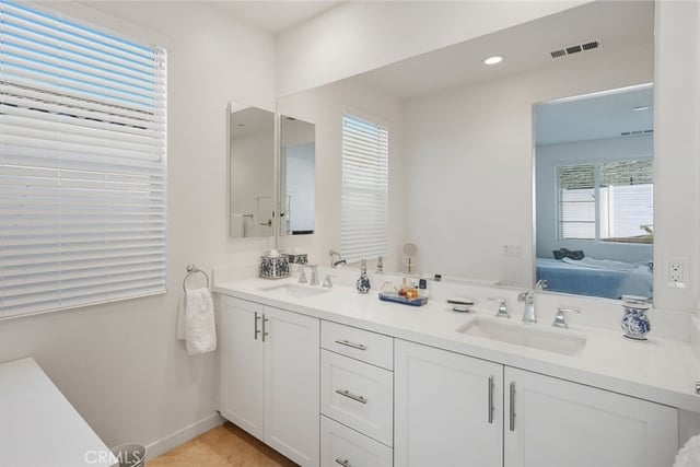 17806 Top Court, Canyon Country, CA 91350 — photo 19 of 34