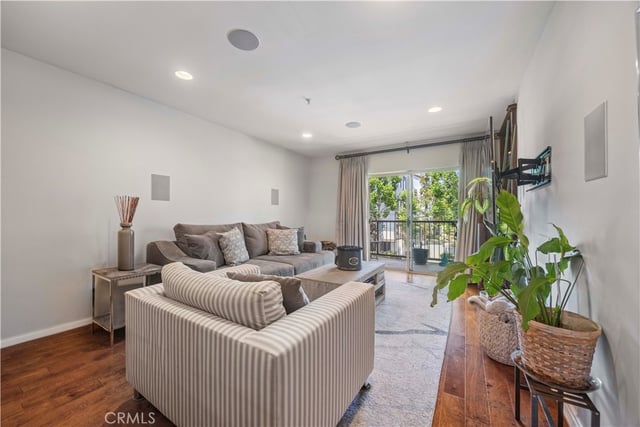 7100 Alvern Street 311, Los Angeles, CA 90045 — photo 4 of 30