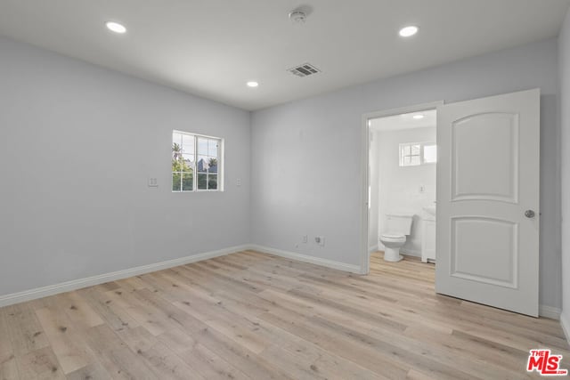 1250 S Windsor Boulevard, Los Angeles, CA 90019 — photo 17 of 26