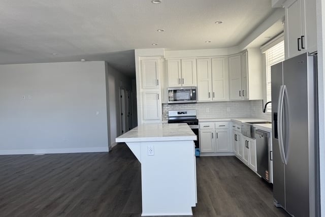 3595 Santa Fe Avenue 46, Long Beach, CA 90810 — photo 4 of 23