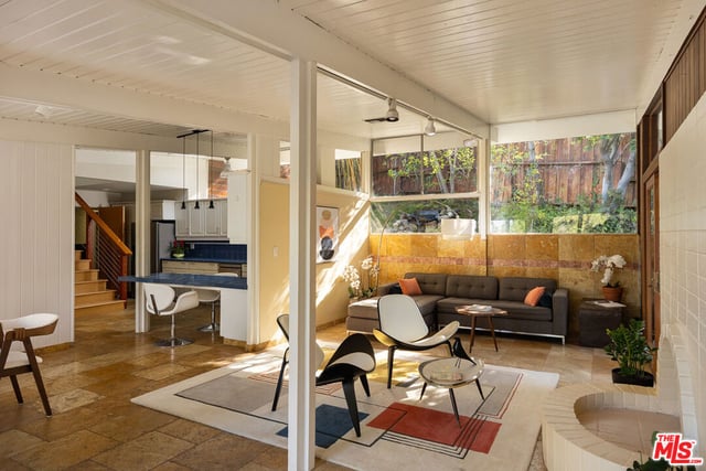 716 Rochedale Way, Los Angeles, CA 90049 — photo 3 of 17