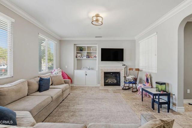 324 Kiawah River Drive, Oxnard, CA 93036 — photo 4 of 33