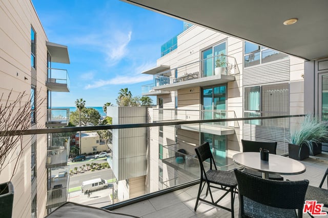 1755 Ocean Avenue Apt 707, Santa Monica, CA 90401 — photo 7 of 19