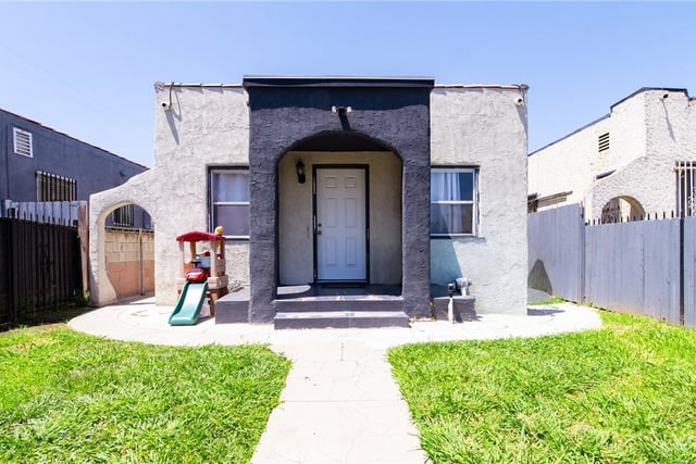1455 W 60th Street, Los Angeles, CA 90047 — photo 2 of 25