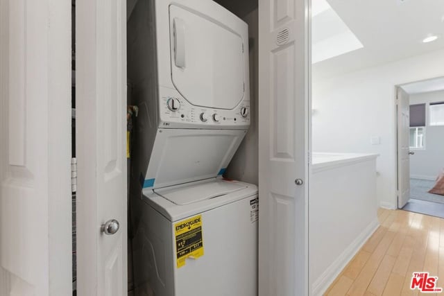 1436 20th Street 8, Santa Monica, CA 90404 — photo 28 of 43