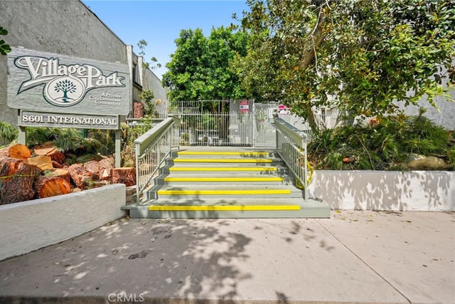 8601 International Avenue 234, Canoga Park, CA 91304 — photo 2 of 28