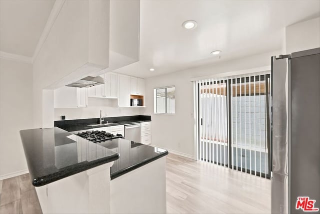 14937 Sherman Way 2, Van Nuys, CA 91405 — photo 18 of 63