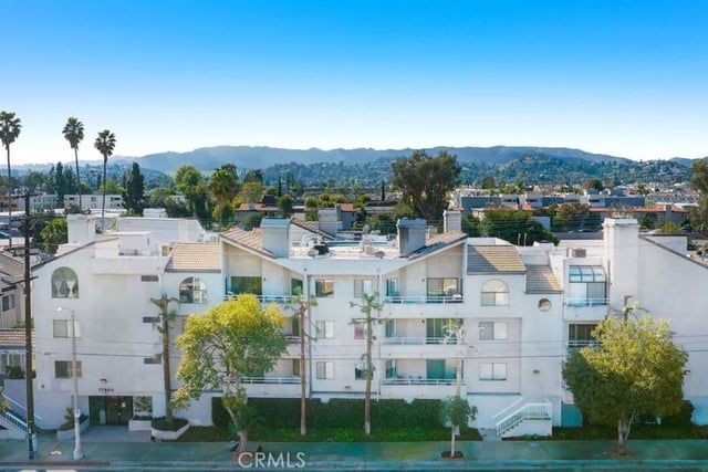 17800 Burbank 204, Encino, CA 91316 — photo 18 of 20