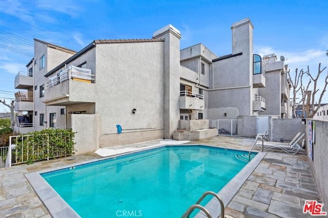 17800 Burbank 204, Encino, CA 91316 — photo 20 of 20