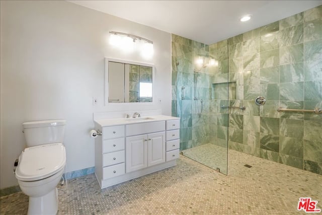 321 N Las Casas Avenue, Pacific Palisades, CA 90272 — photo 28 of 74
