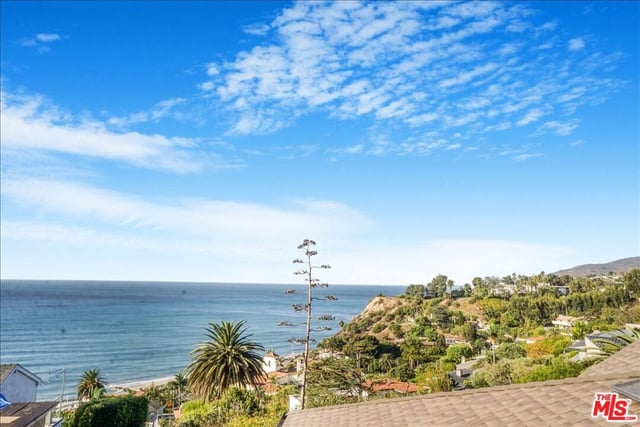 321 N Las Casas Avenue, Pacific Palisades, CA 90272 — photo 3 of 74