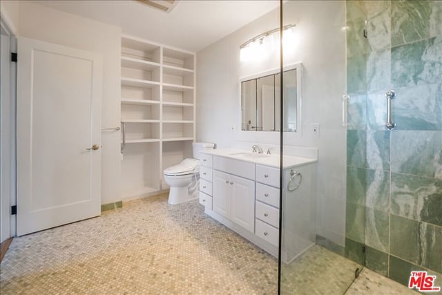 321 N Las Casas Avenue, Pacific Palisades, CA 90272 — photo 31 of 74