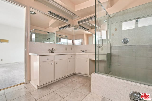 5452 W 57th Street, Los Angeles, CA 90056 — photo 35 of 47