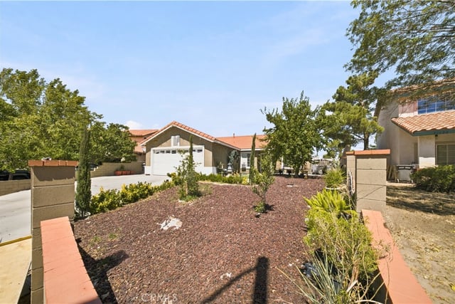 37328 Festival Court, Palmdale, CA 93552 — photo 3 of 23