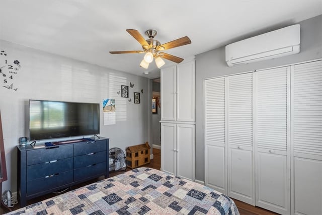1600 W 80th Street, Los Angeles, CA 90047 — photo 13 of 25