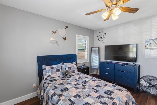 1600 W 80th Street, Los Angeles, CA 90047 — photo 14 of 25