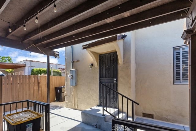 1600 W 80th Street, Los Angeles, CA 90047 — photo 23 of 25