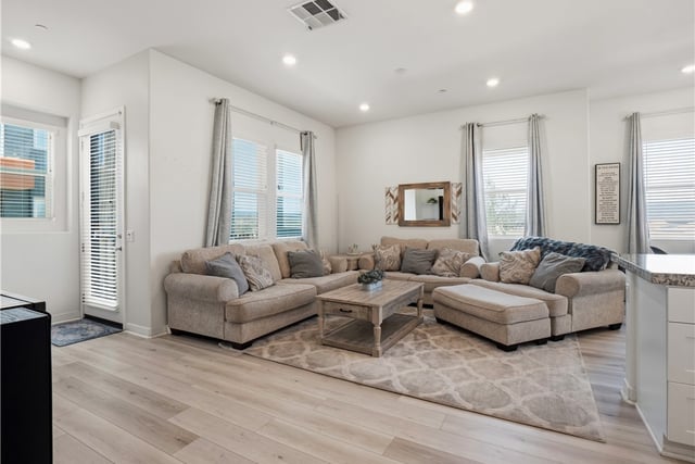 27013 Hummingbird Lane, Valencia, CA 91381 — photo 13 of 54