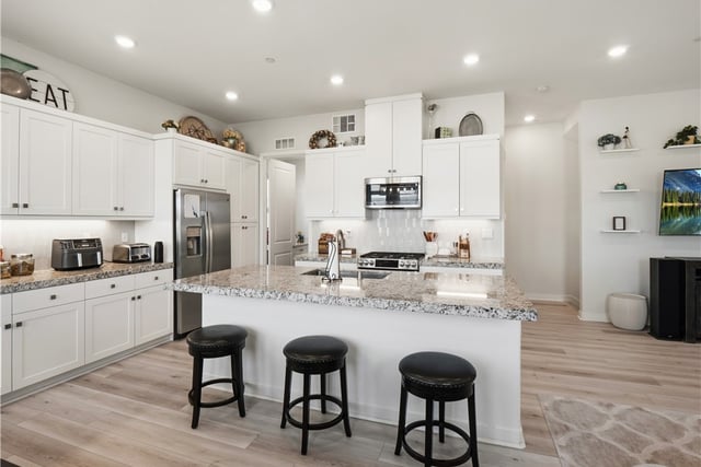 27013 Hummingbird Lane, Valencia, CA 91381 — photo 19 of 54