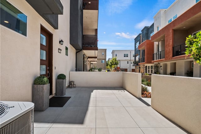 27013 Hummingbird Lane, Valencia, CA 91381 — photo 5 of 54