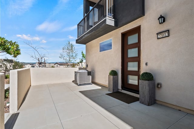 27013 Hummingbird Lane, Valencia, CA 91381 — photo 6 of 54
